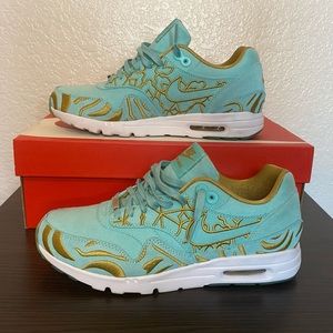 NIKE AIR MAX 1 ULTRA LOTC “PARIS”